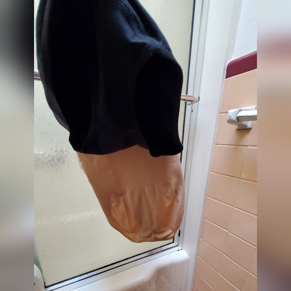 NWT UnderWhere 2Pk Breathable Hi-Waist Brief; Firm Control. Medium Sz. $35. - Picture 8 of 9